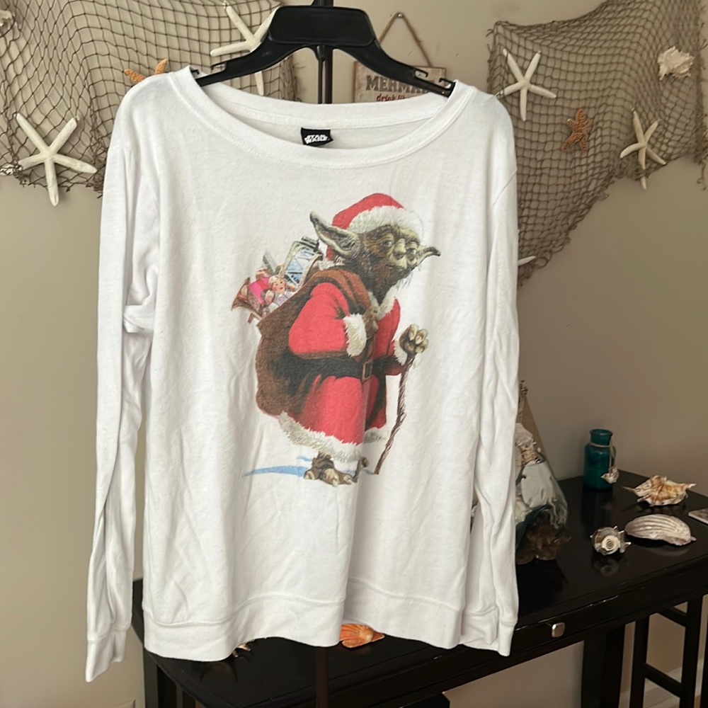 Womens STAR WARS YODA CHRISTMAS shirt